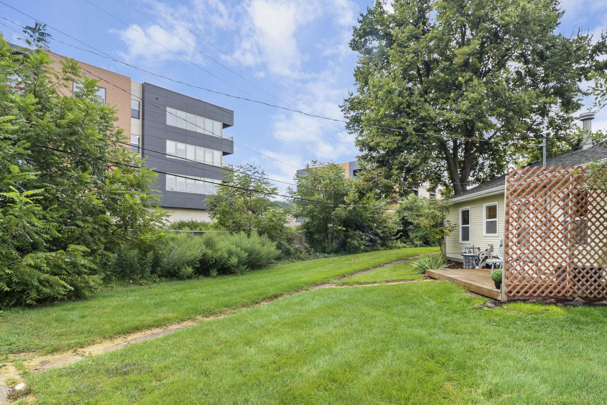 83 Craig Avenue Madison, WI 53705 - Photo 26 of 32