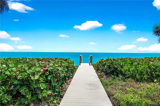 $25,000,000 | 330 Blue Wave Lane, Vero Beach, FL 32963