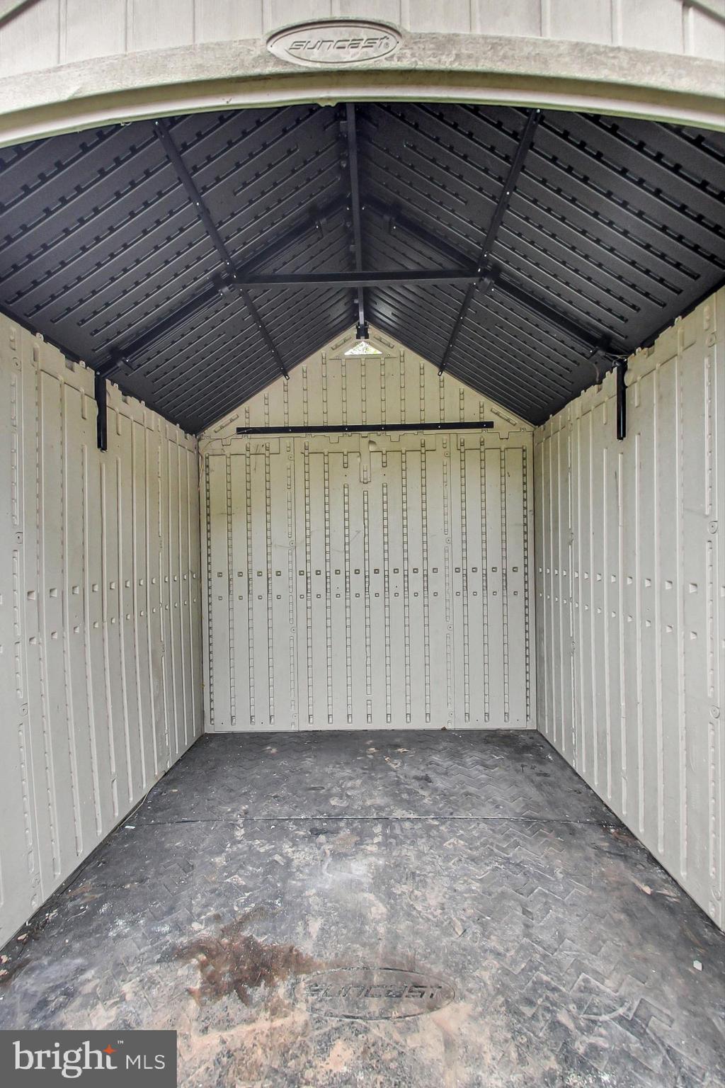 2213 Darrow Street Silver Spring, MD 20902 - Photo 34 of 37 Ready to store