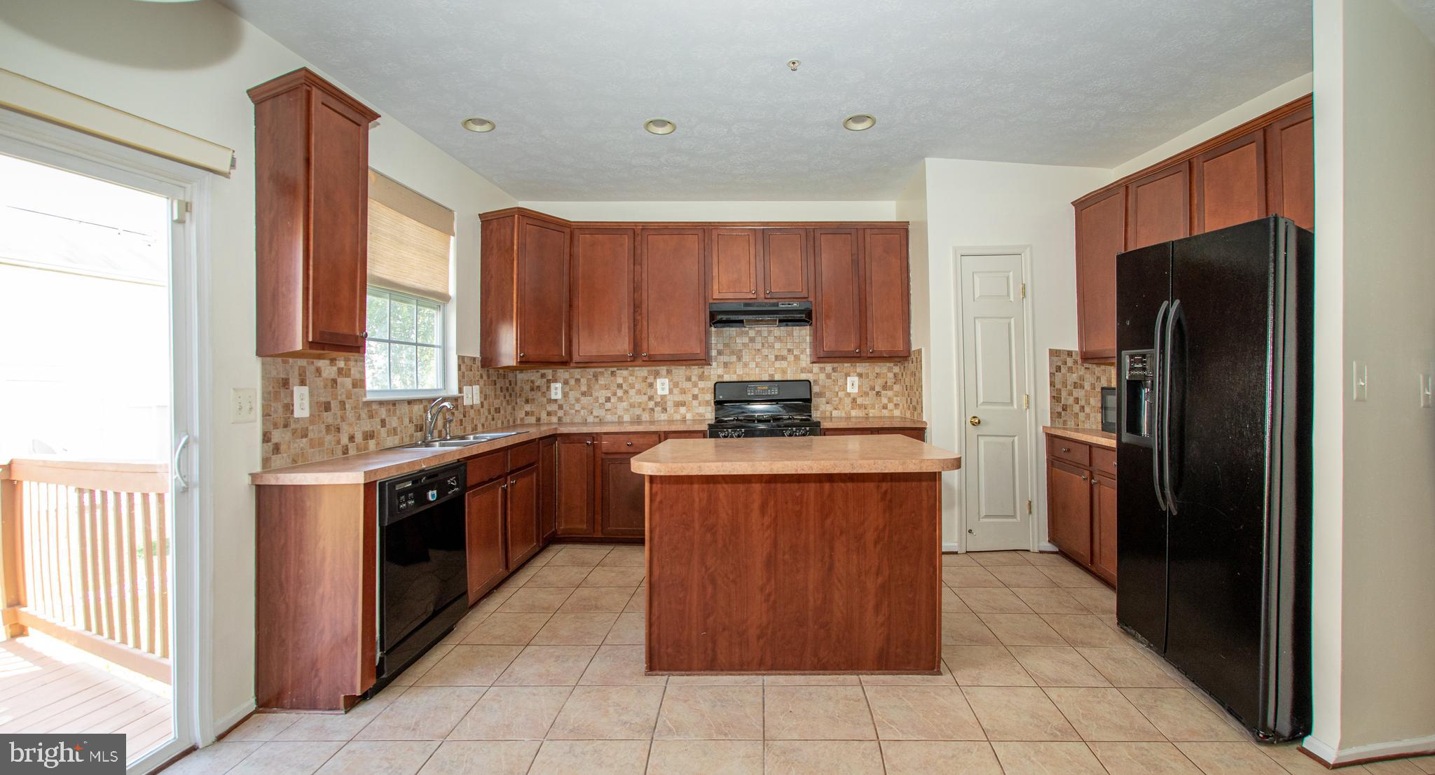 9719 Biggs Road Middle River, MD 21220 - Photo 6 of 46