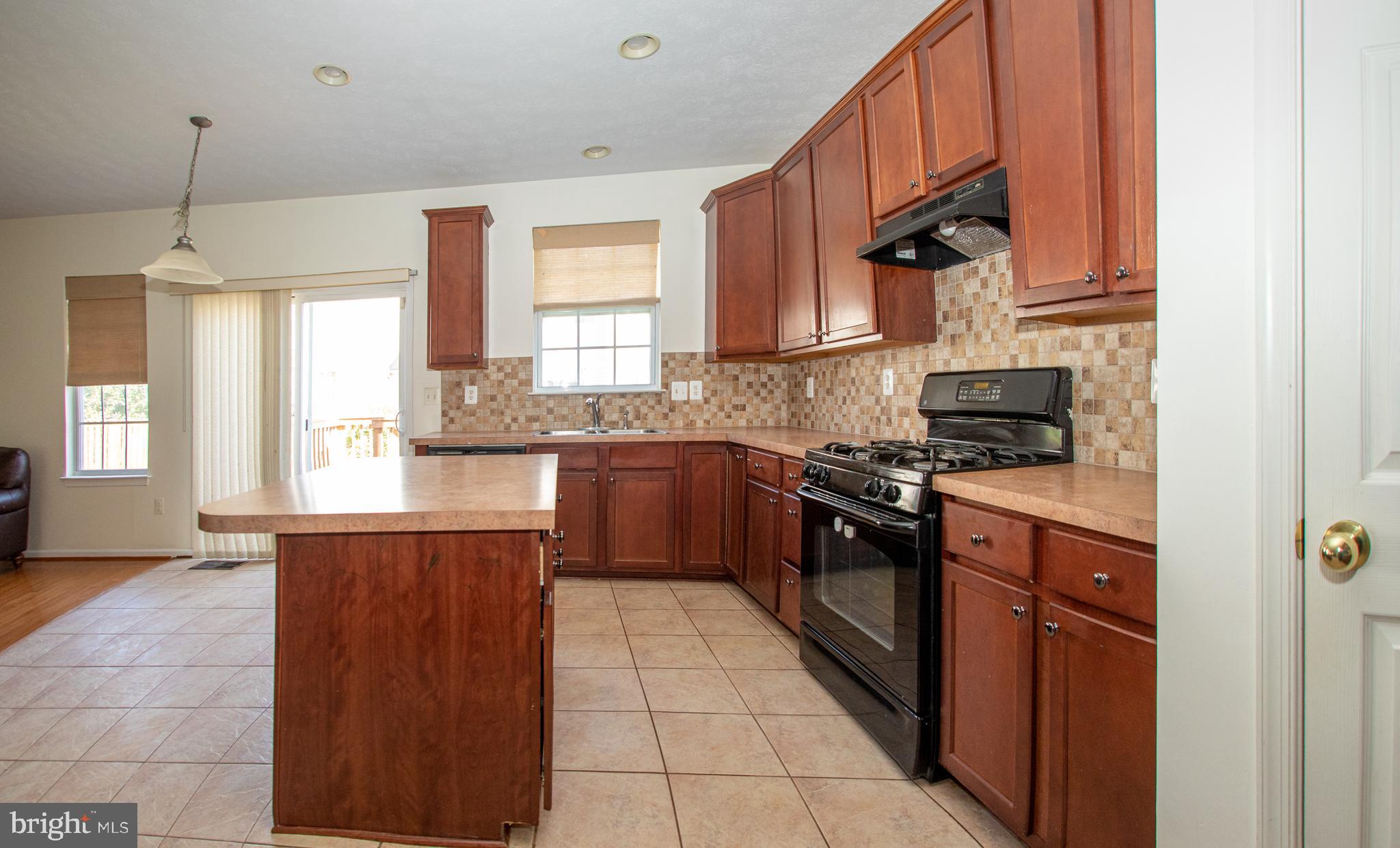 9719 Biggs Road Middle River, MD 21220 - Photo 7 of 46