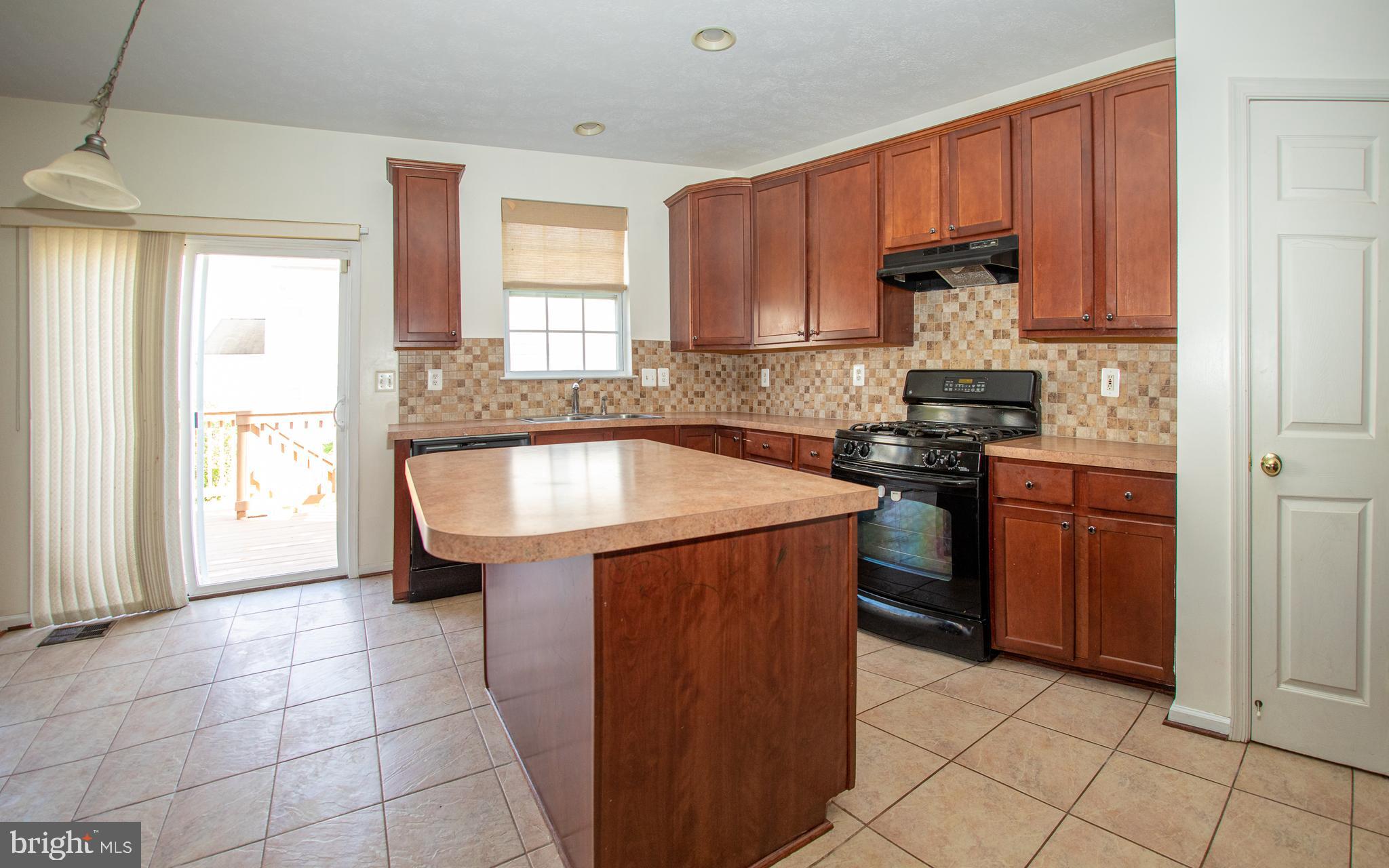 9719 Biggs Road Middle River, MD 21220 - Photo 9 of 46