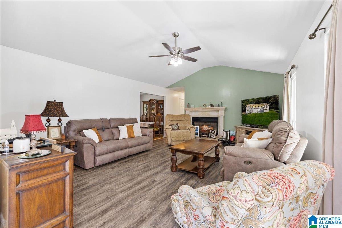 994 Jan Street Oneonta, AL 35121 - Photo 5 of 24