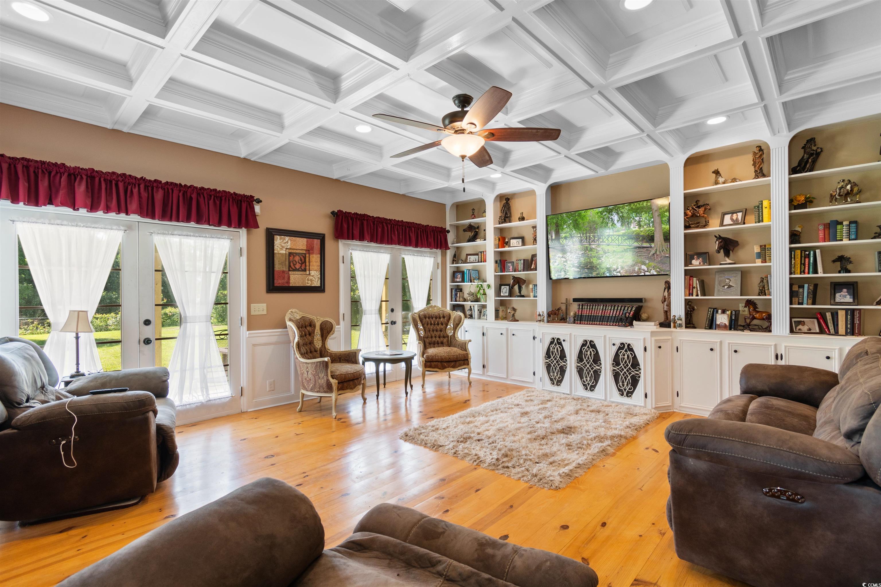 308 Old Stage Road Mullins, SC 29574 - Photo 5 of 40