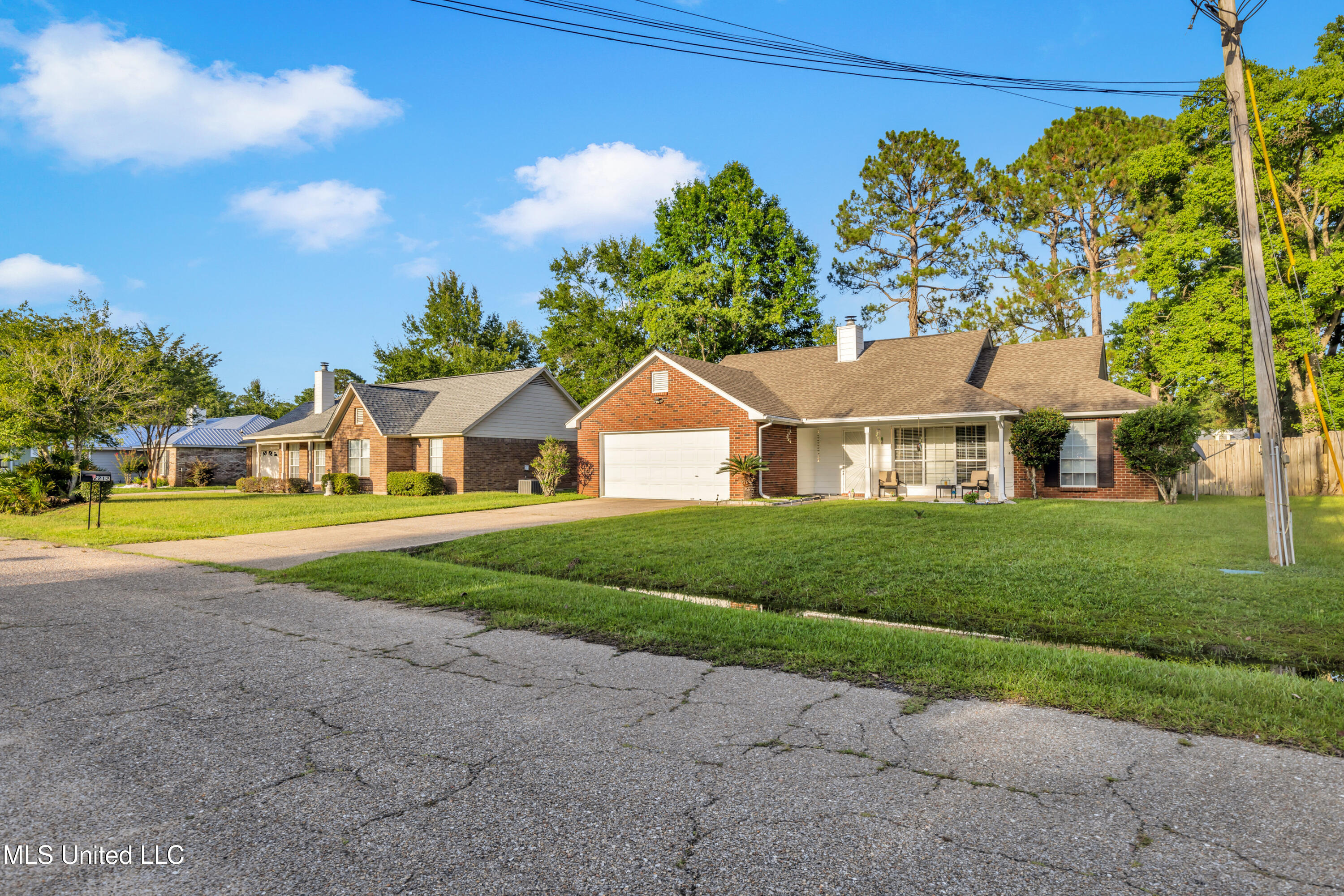 2212 Starfish Road Gautier, MS 39553 - Photo 3 of 27 2212Starfish-3