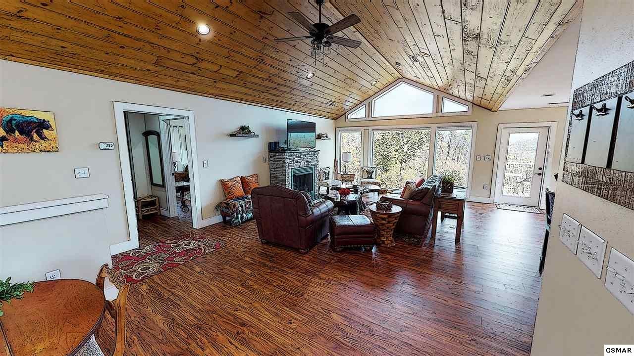 913 Cliff Branch Road Gatlinburg, TN 37738 - Photo 3 of 32 Gallery Image 3