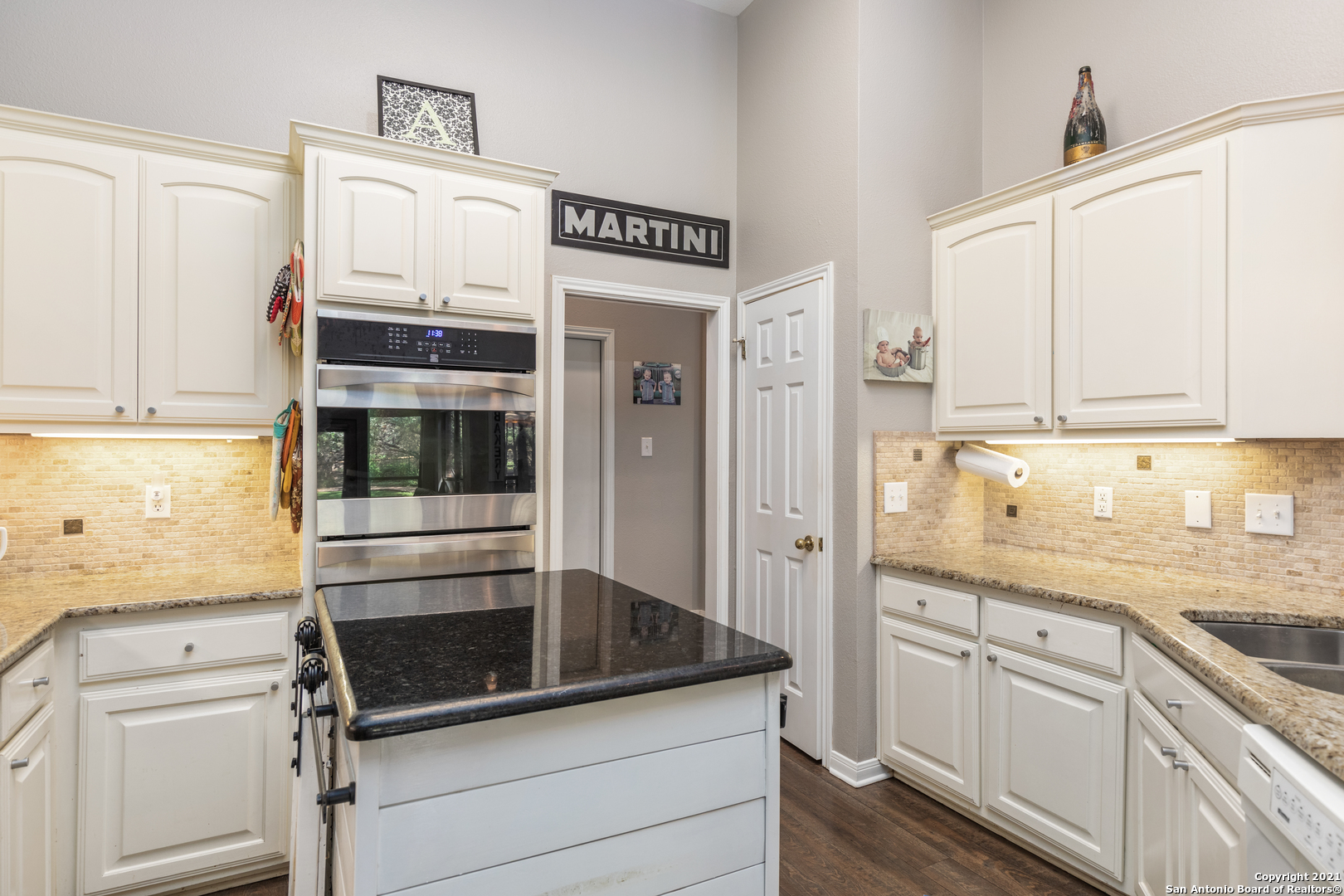 28902 Chartwell Lane Fair Oaks Ranch, TX 78015 - Photo 17 of 33 Gallery Image 17