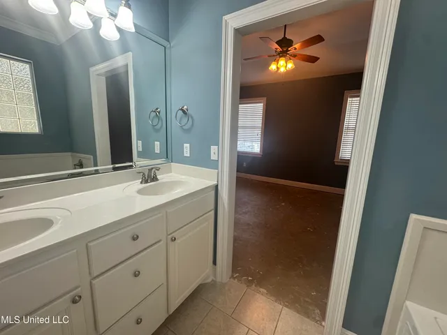 $289,500 | 992 Halawa Court, Diamondhead, MS 39525