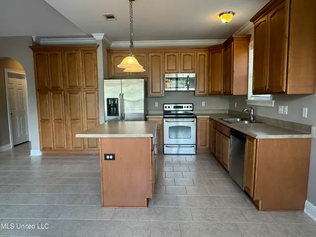 $289,500 | 992 Halawa Court, Diamondhead, MS 39525