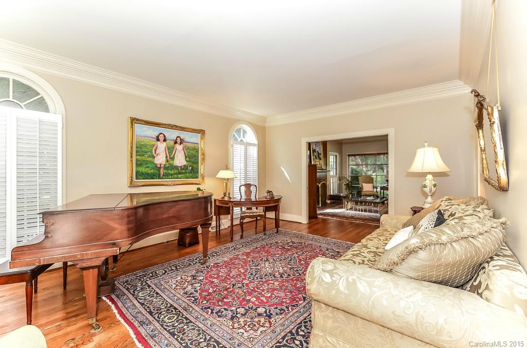 5320 Mirabell Road Charlotte, NC 28226 - Photo 4 of 24 Gallery Image 4