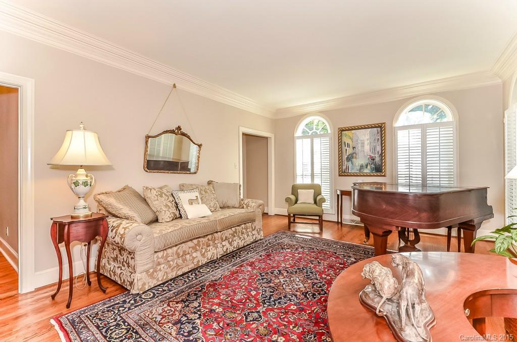 5320 Mirabell Road Charlotte, NC 28226 - Photo 5 of 24 Gallery Image 5