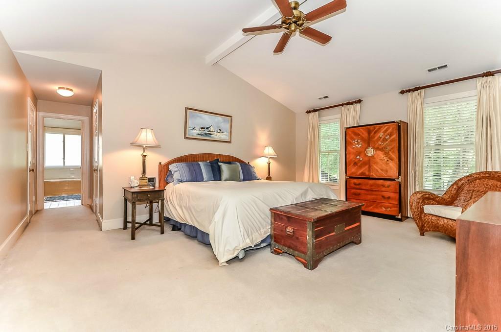 5320 Mirabell Road Charlotte, NC 28226 - Photo 9 of 24 Gallery Image 9