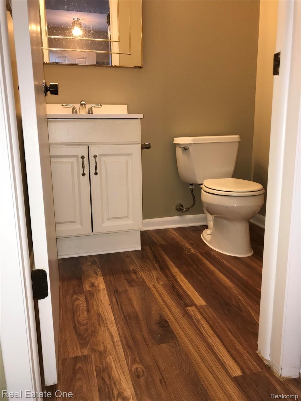 895 Lafayette Court, Unit 12 Rochester, MI 48307 - Photo 9 of 14 unnamed (2).jpg