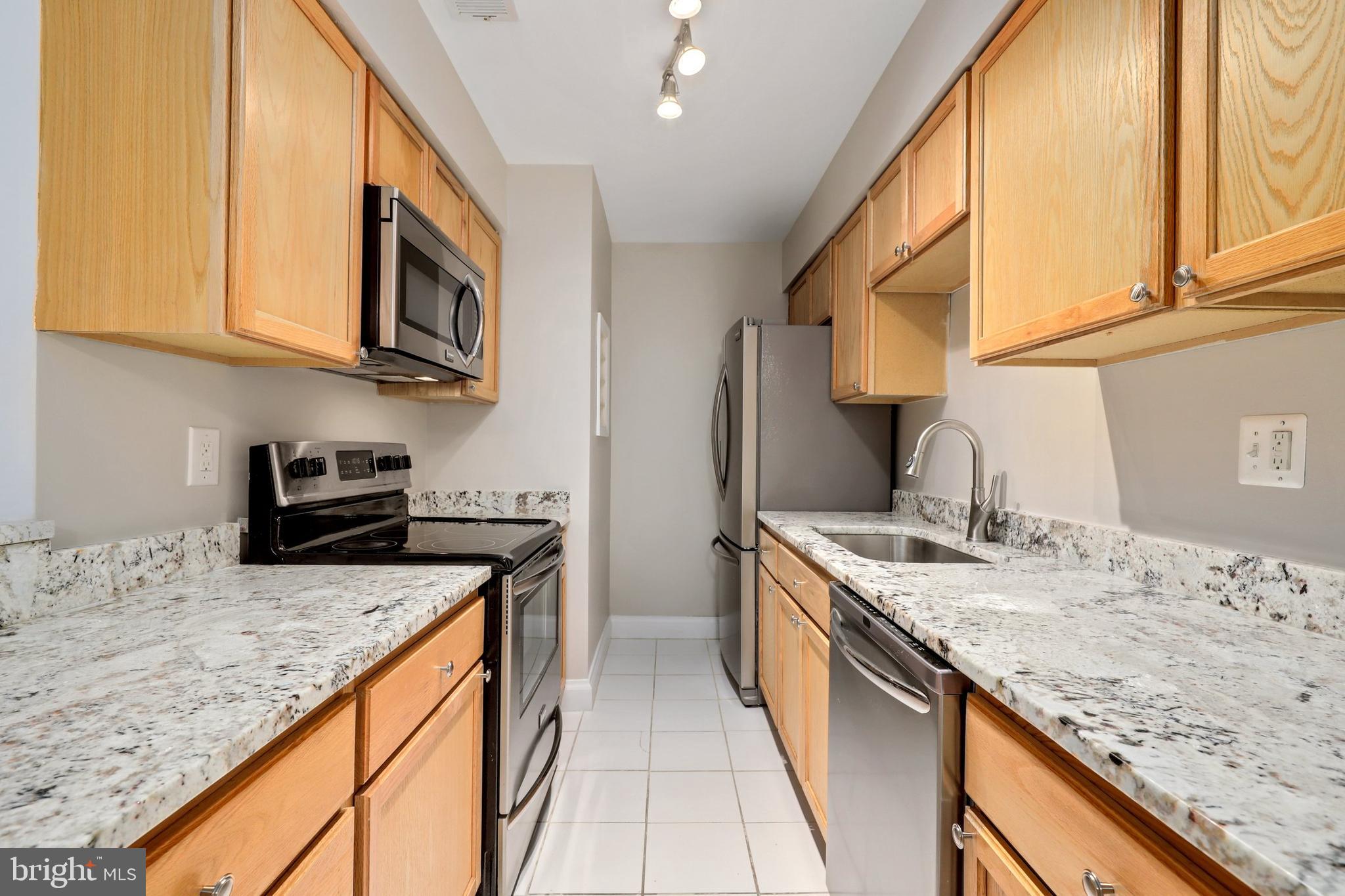5907 Noblestown Road, Unit H Springfield, VA 22152 - Photo 11 of 33 Gallery Image 11