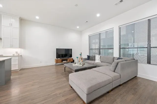 $629,900 | 1848 Euclid Avenue, Unit 104, Dallas, TX 75206