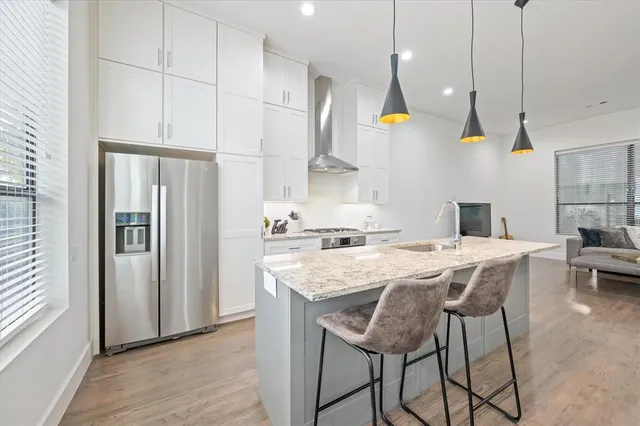 $629,900 | 1848 Euclid Avenue, Unit 104, Dallas, TX 75206