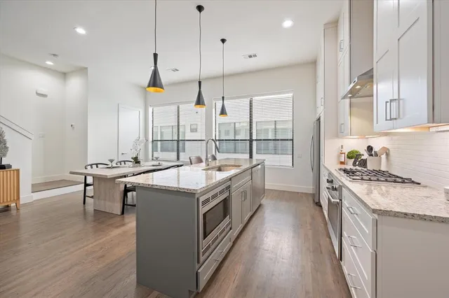 $629,900 | 1848 Euclid Avenue, Unit 104, Dallas, TX 75206