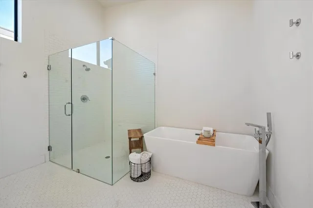 $629,900 | 1848 Euclid Avenue, Unit 104, Dallas, TX 75206