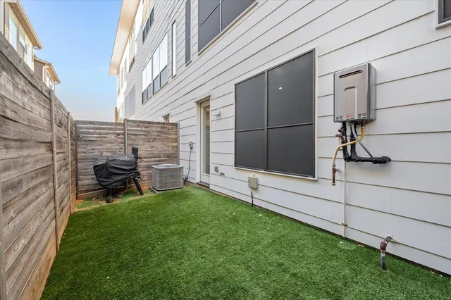 $629,900 | 1848 Euclid Avenue, Unit 104, Dallas, TX 75206