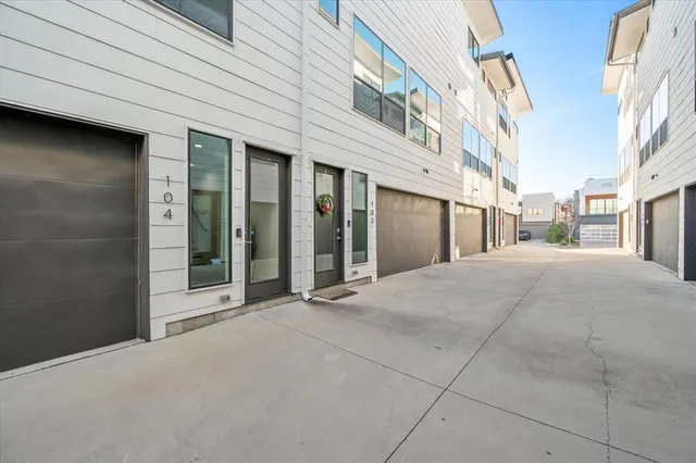 $629,900 | 1848 Euclid Avenue, Unit 104, Dallas, TX 75206