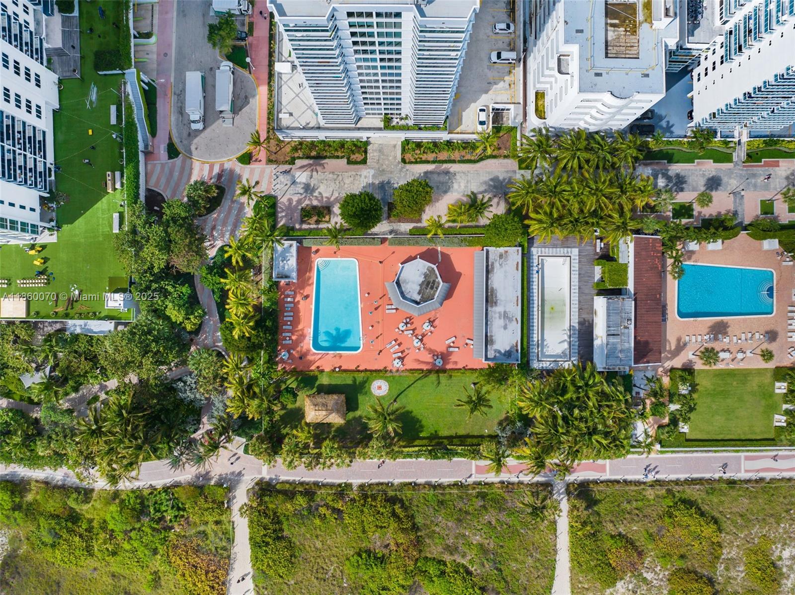 2401 Collins Avenue, Unit 1808 Miami Beach, FL 33140 - Photo 59 of 62