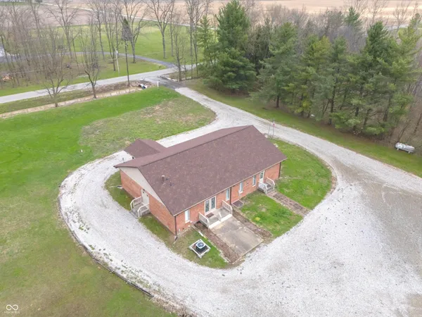 $375,000 | 7051 North 600 West, Fairland, IN 46126