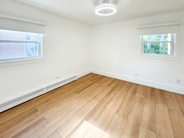 $2,200 | 332 North Smith Street, Unit 1, Palatine, IL 60067