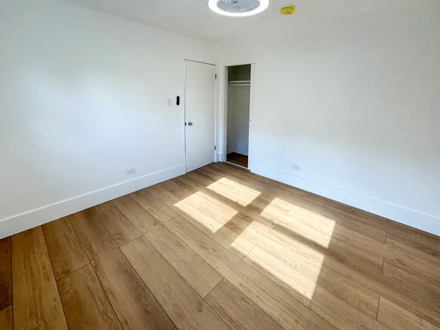 $2,200 | 332 North Smith Street, Unit 1, Palatine, IL 60067