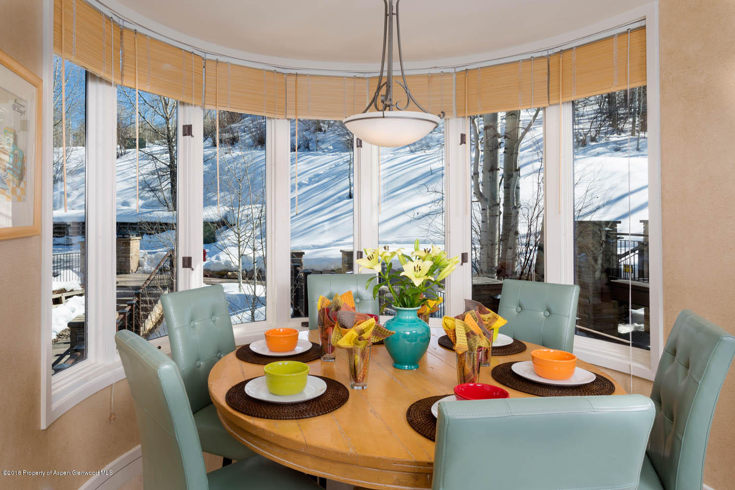 381 Ridge Road, Unit A3 Snowmass Village, CO 81615 - Photo 8 of 32 BreakfastNook