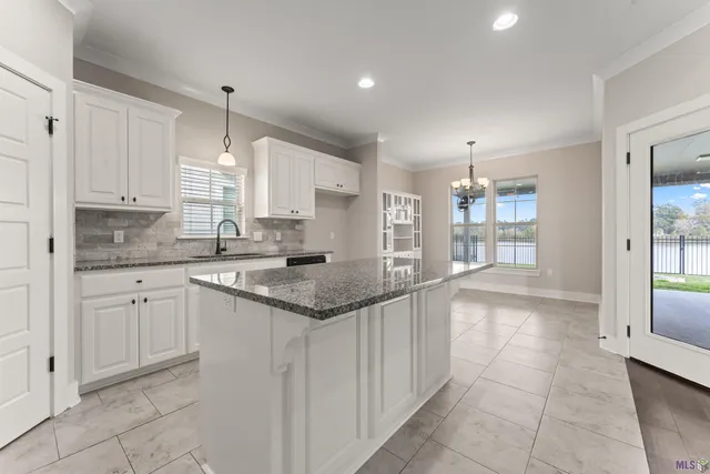 $379,700 | 12523 Great Tern Avenue, Baton Rouge, LA 70810