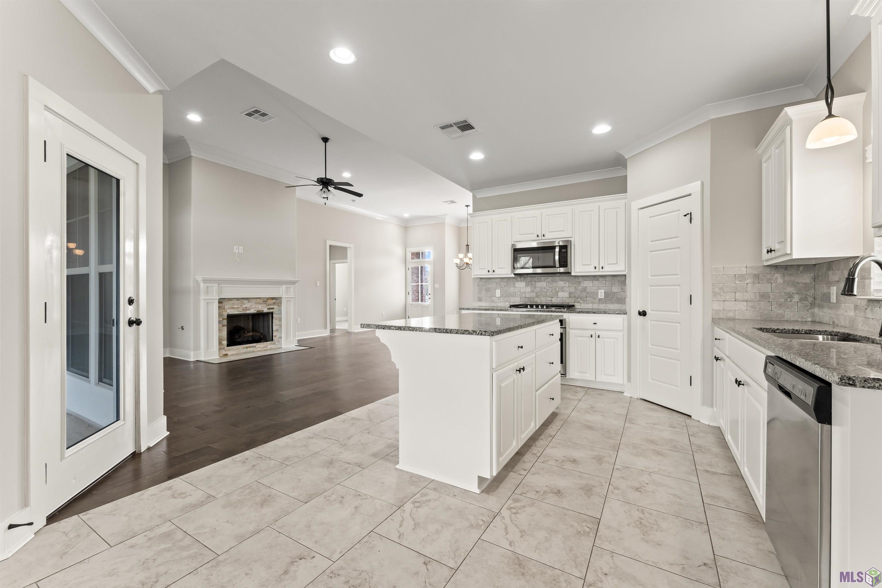 12523 Great Tern Avenue Baton Rouge, LA 70810 - Photo 13 of 35