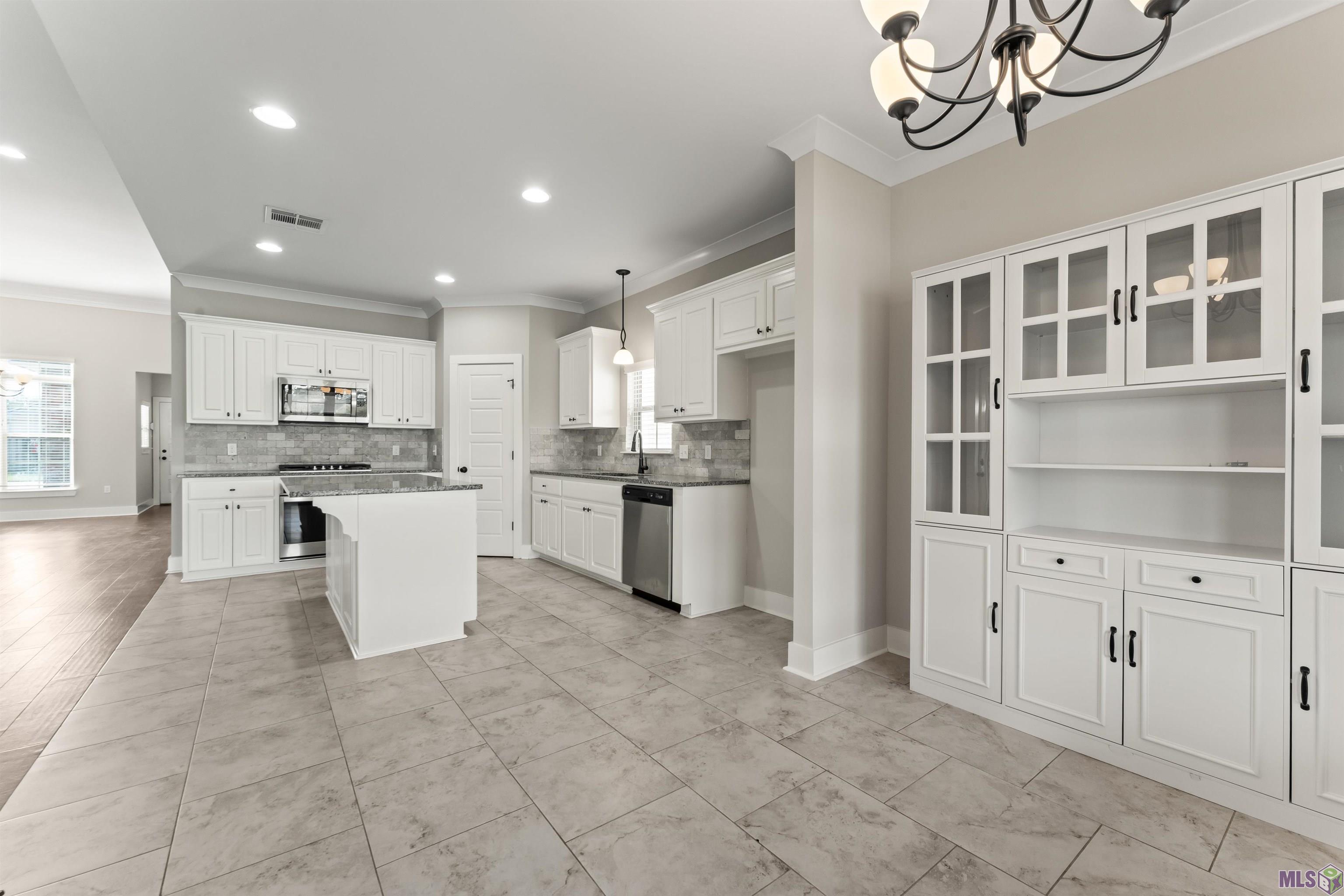 12523 Great Tern Avenue Baton Rouge, LA 70810 - Photo 15 of 35