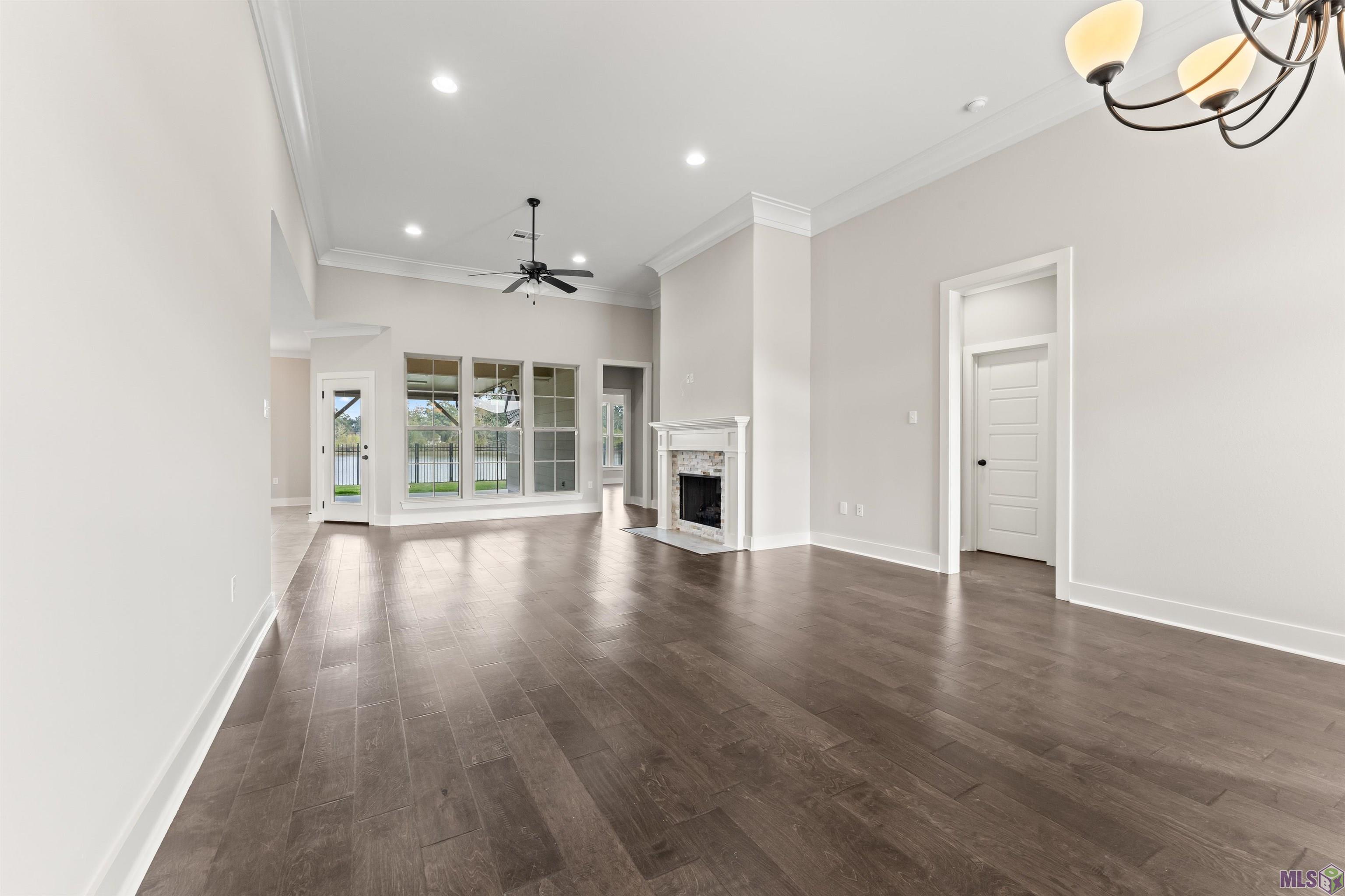 12523 Great Tern Avenue Baton Rouge, LA 70810 - Photo 5 of 35