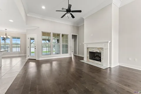 $379,700 | 12523 Great Tern Avenue, Baton Rouge, LA 70810