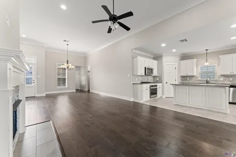 $379,700 | 12523 Great Tern Avenue, Baton Rouge, LA 70810