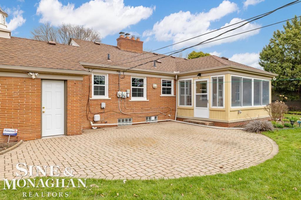51 Roslyn Road Grosse Pointe, MI 48236 - Photo 40 of 47 50171090-cbf77fda-b50d-4ba8-ba72-19602dee101d.JPG