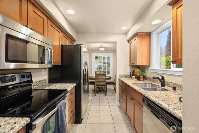 $299,900 | 3926 Northwest Fairway Lane, Bremerton, WA 98312