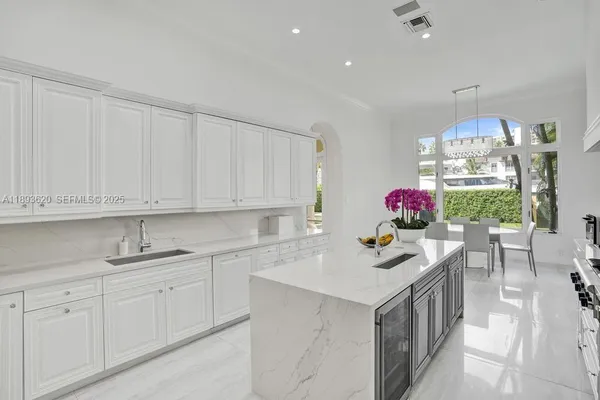 a bed room with a bed and a baby crib