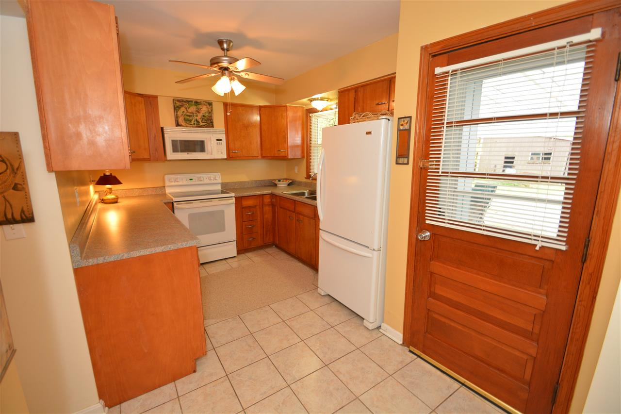 10294 Lower River Road Burlington, KY 41005 - Photo 3 of 30 Gallery Image 3