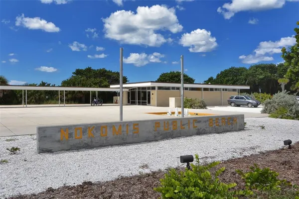 $2,500 | 516 Tamiami Trail South, Unit 102, Nokomis, FL 34275