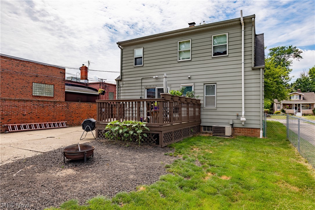 1461 Sunset Road Cleveland, OH 44124 - Photo 28 of 29
