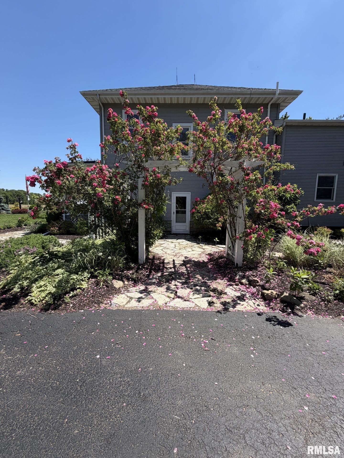 12406 West Akron Road Princeville, IL 61559 - Photo 31 of 40