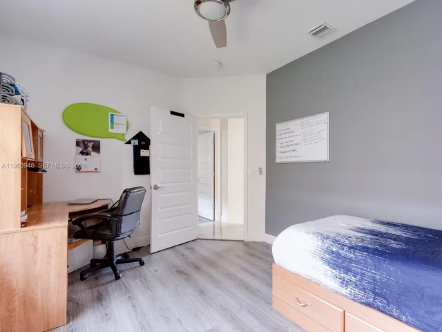 $7,800 | 2550 Jardin Manor, Weston, FL 33327