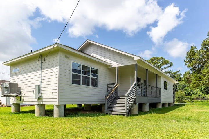 1753 Pasadena Street Houston, TX 77023 - Photo 26 of 26 Roomy backyard.