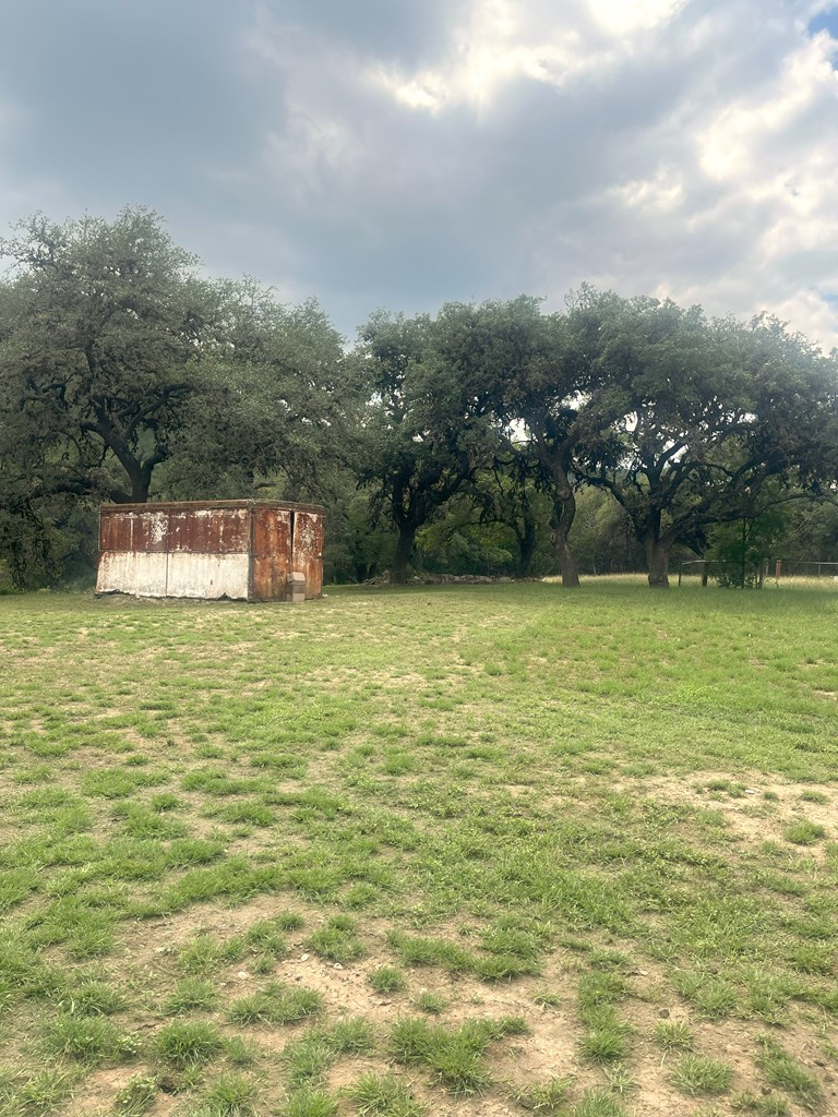 2765 West Ranch Road 337 Leakey, TX 78873 - Photo 11 of 48