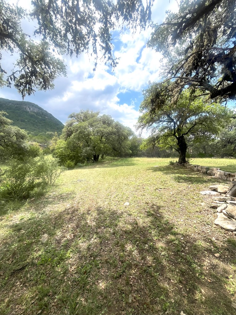 2765 West Ranch Road 337 Leakey, TX 78873 - Photo 25 of 48