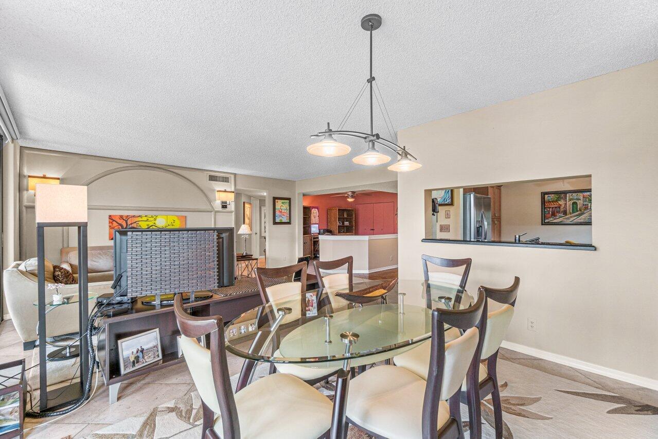 18258 Covina Way, Unit 101 Boca Raton, FL 33498 - Photo 13 of 40 Dining room