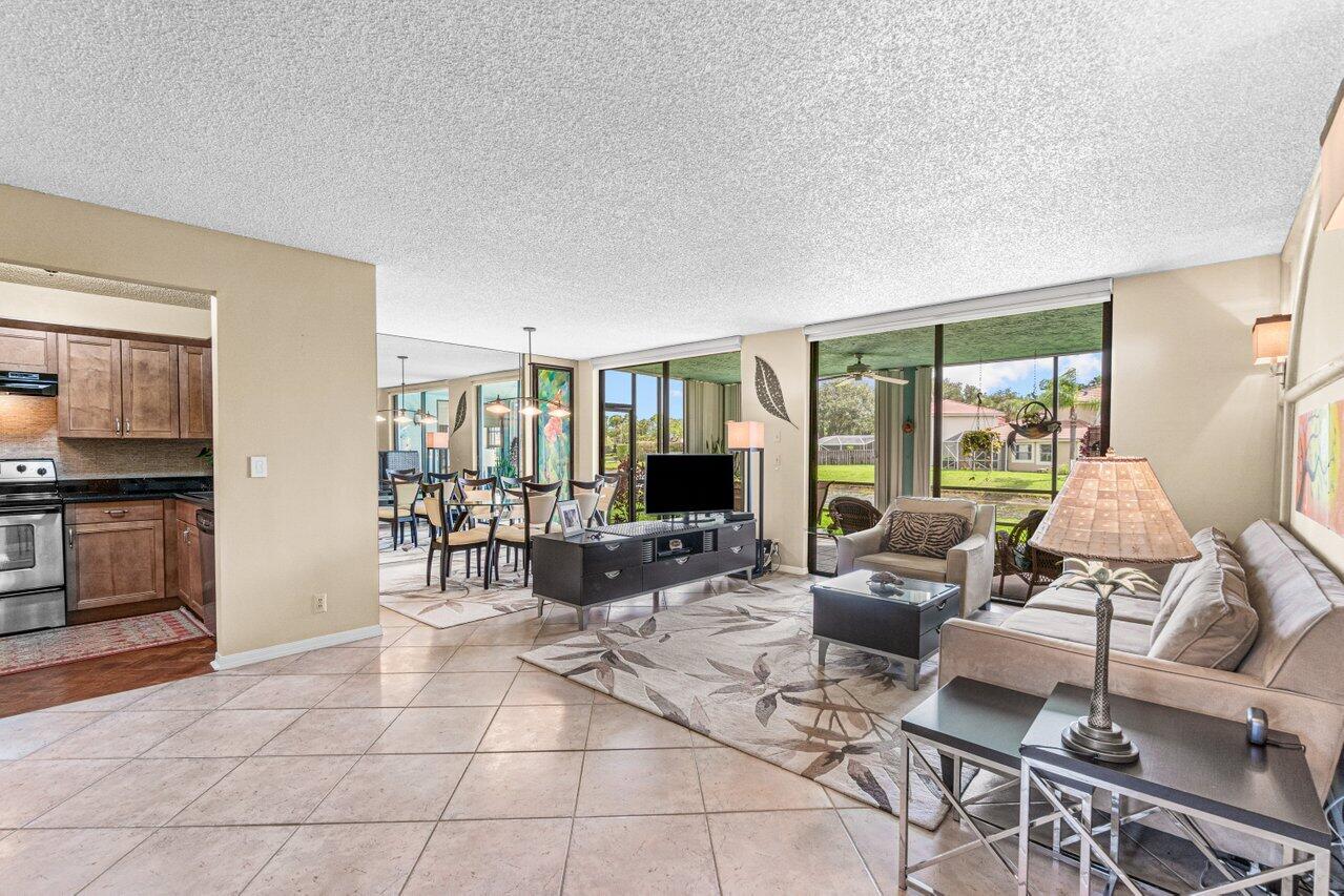 18258 Covina Way, Unit 101 Boca Raton, FL 33498 - Photo 16 of 40 Living room