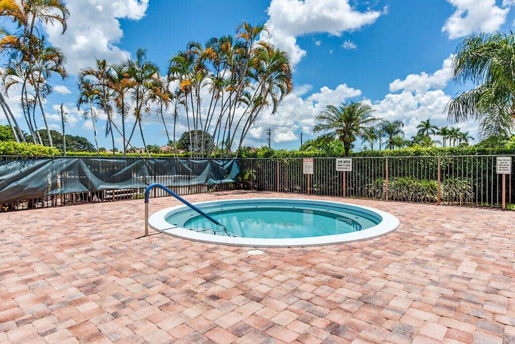 18258 Covina Way, Unit 101 Boca Raton, FL 33498 - Photo 38 of 40 Sweetwater spa