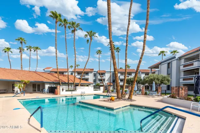 $215,000 | 17404 North 99th Avenue, Unit 106, Sun City, AZ 85373